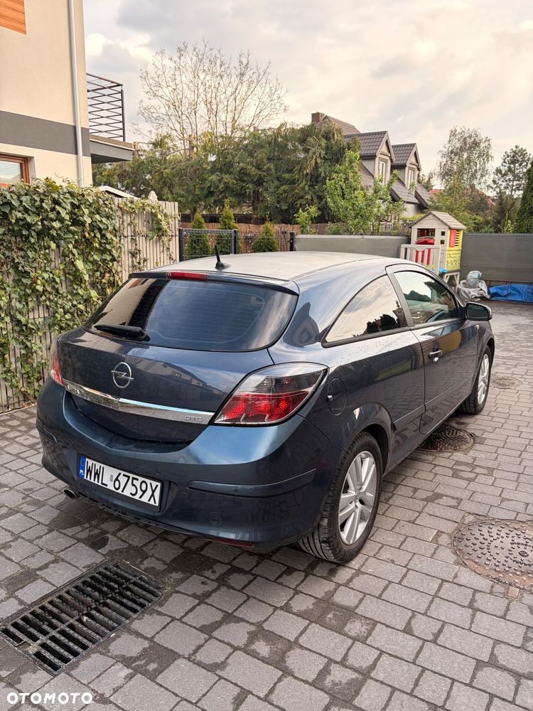 Opel Astra 1.8 Sport - 11