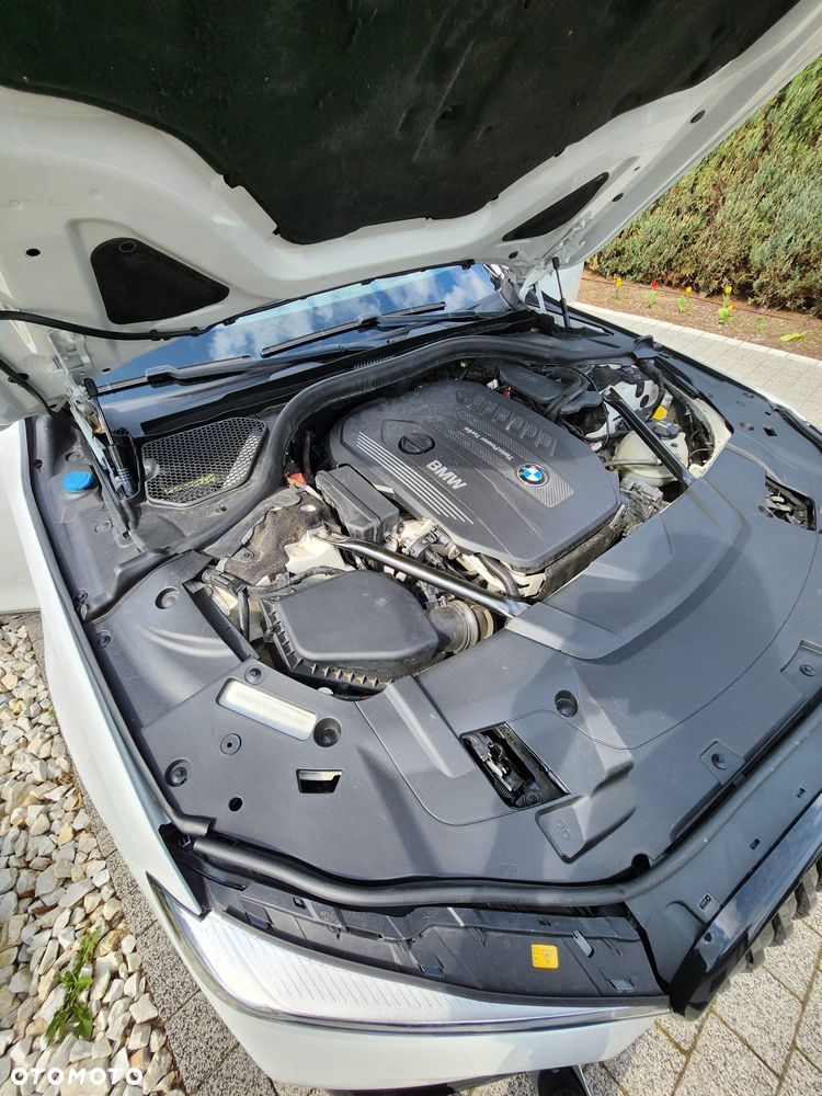 BMW Seria 7 740d xDrive - 26