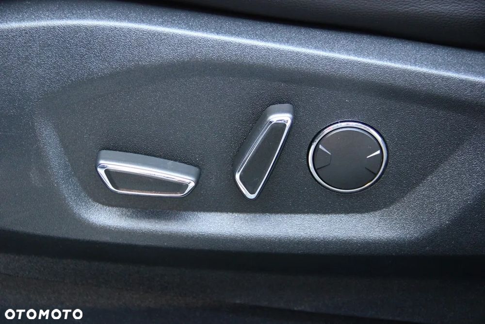 Ford S-Max 2.0 EcoBlue Twin-Turbo ST-Line - 26