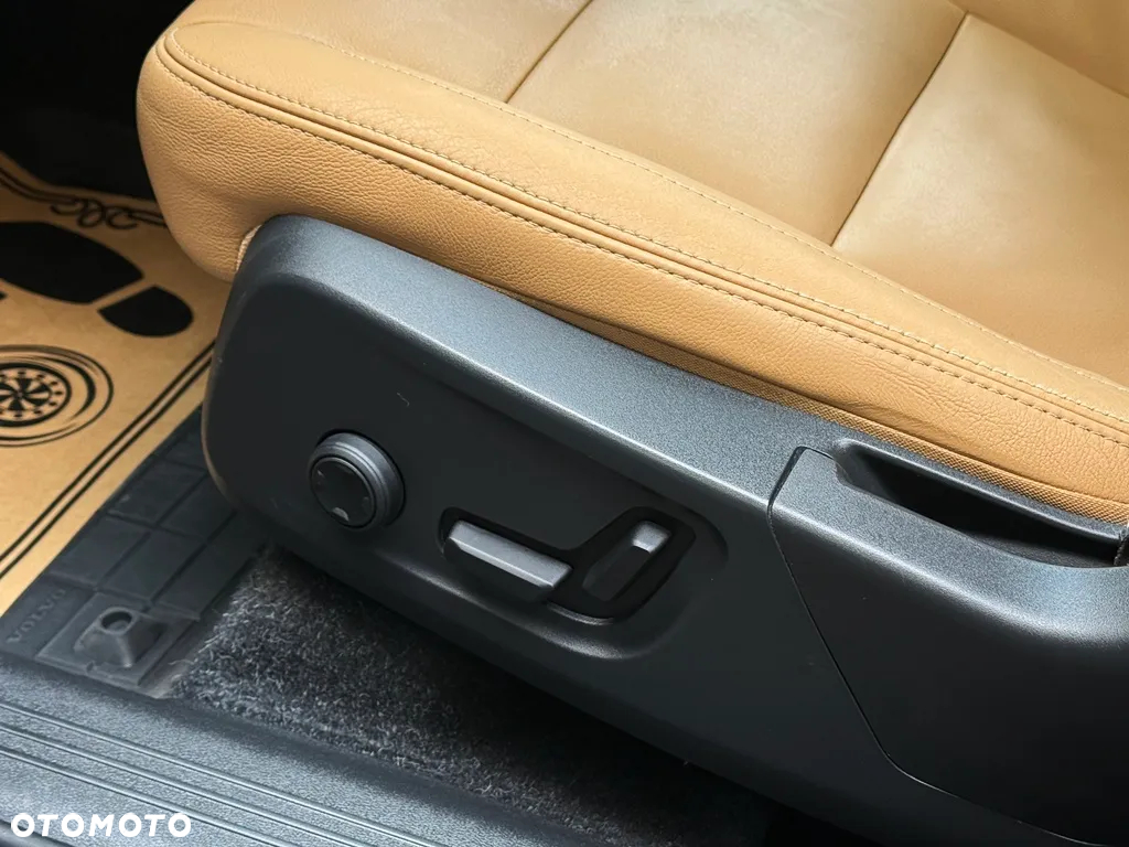Volvo XC 40 D3 Inscription - 29