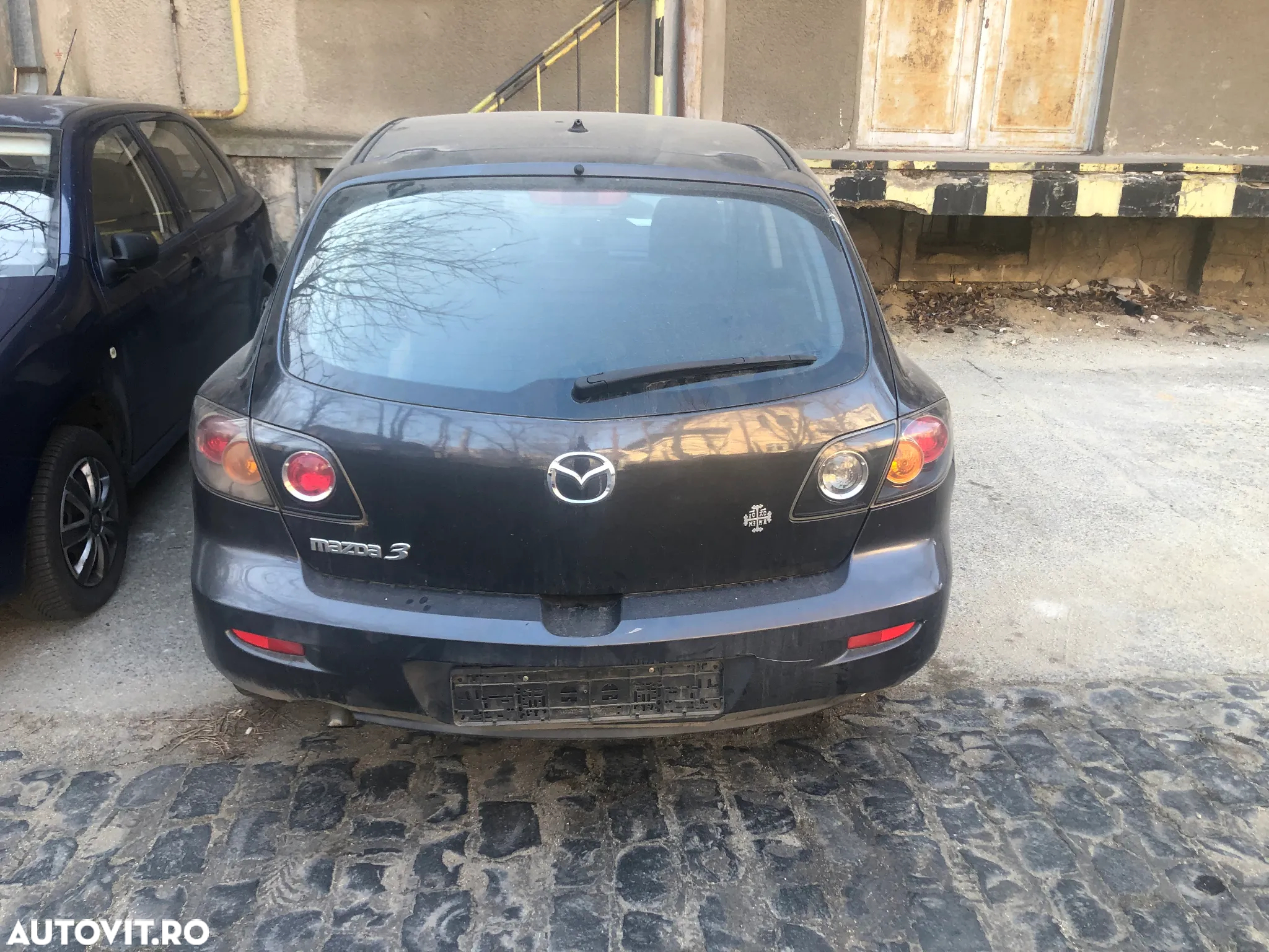 Dezmembrez Mazda 3 gri inchis motor diesel 2006 - 6