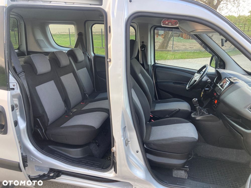 Fiat Doblo 2.0 Multijet 16V Emotion - 9