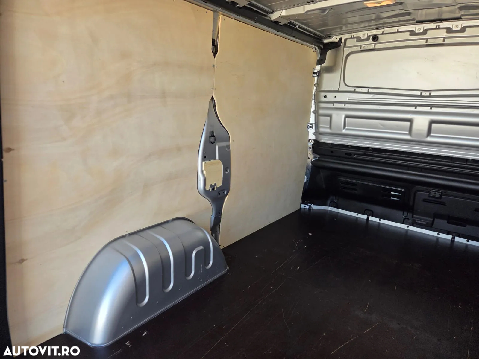 Renault New Trafic L1H1 - 13