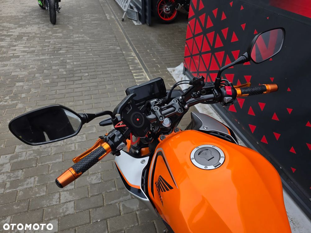Honda CB - 15