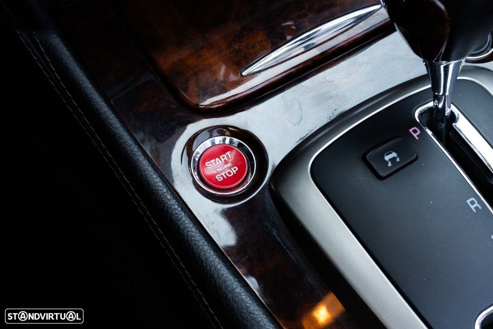 Jaguar XK XK8 4.2 Covertible Classic - 23