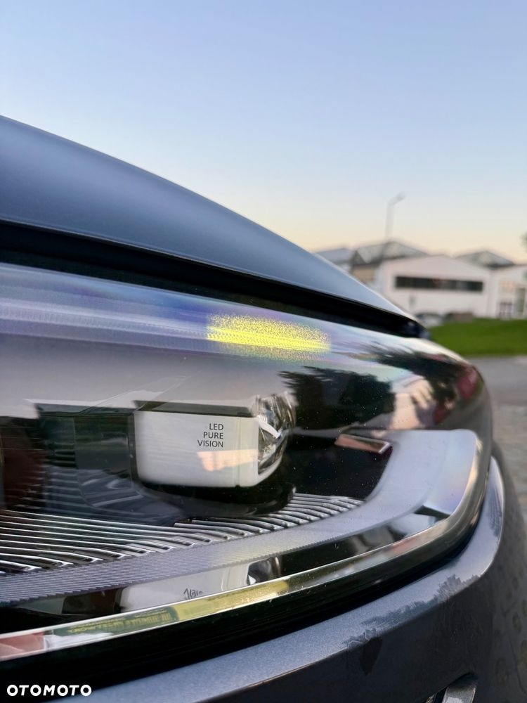 Renault Megane ENERGY TCe 205 EDC GT - 19