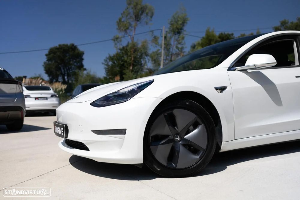 Tesla Model 3 Long-Range Dual Motor AWD - 17