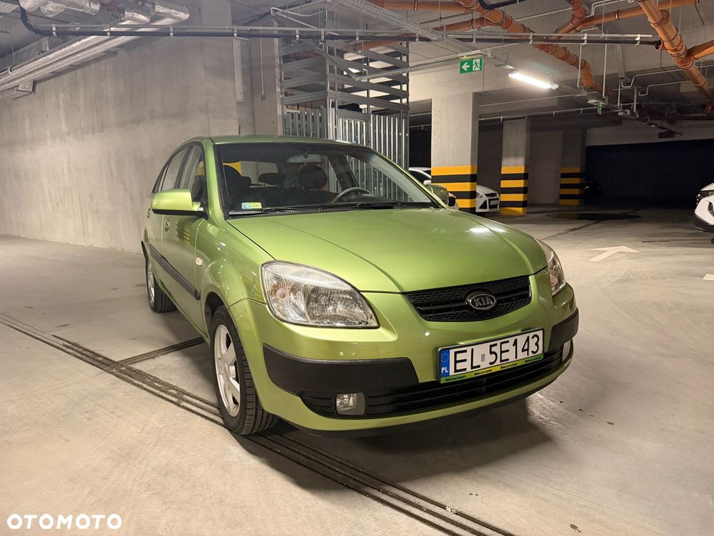 Kia Rio - 3