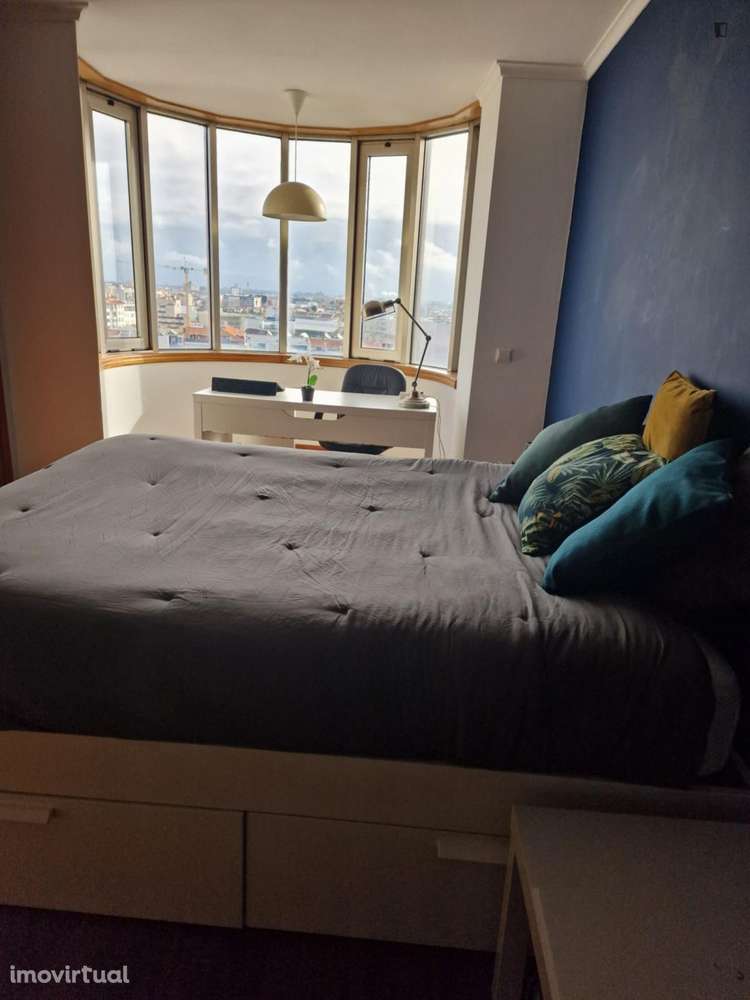 Quarto - localizado em Aveiro - Grande imagem: 2/11