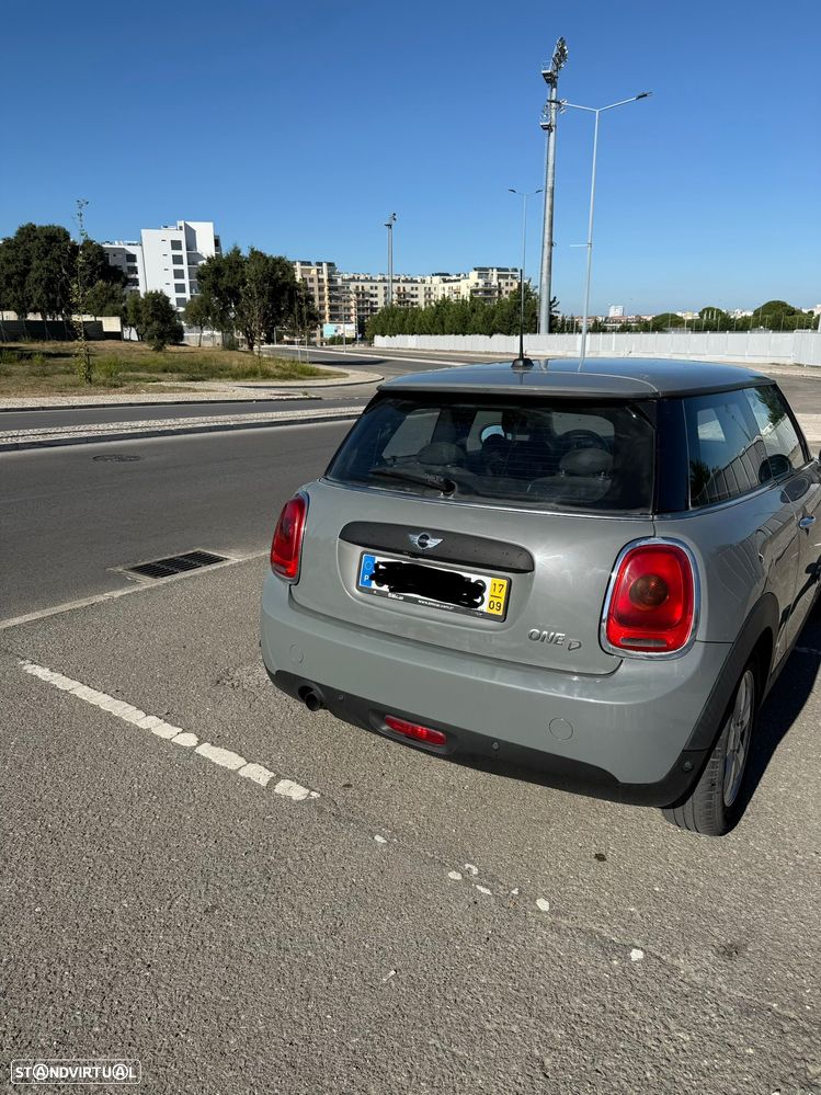 MINI 3 Portas One D - 3