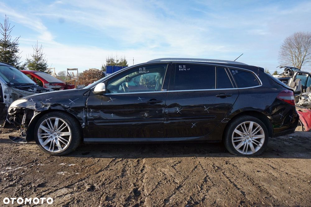RENAULT LAGUNA III PH1 KOMBI 2010 MV676 2.0 DCI M9R802 150KM AJ0101 CZARNY na części - 2