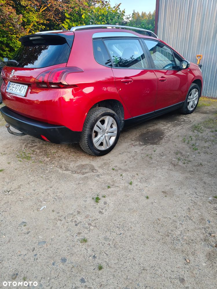 Peugeot 2008 - 11