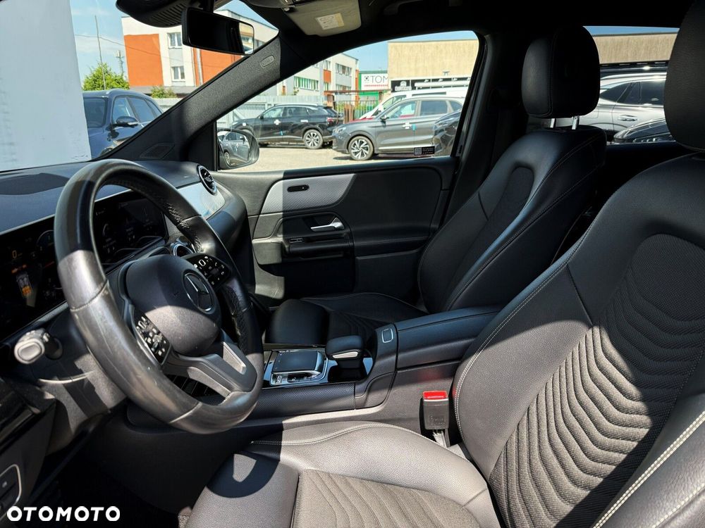 Mercedes-Benz Klasa B 180 d Style 7G-DCT - 13