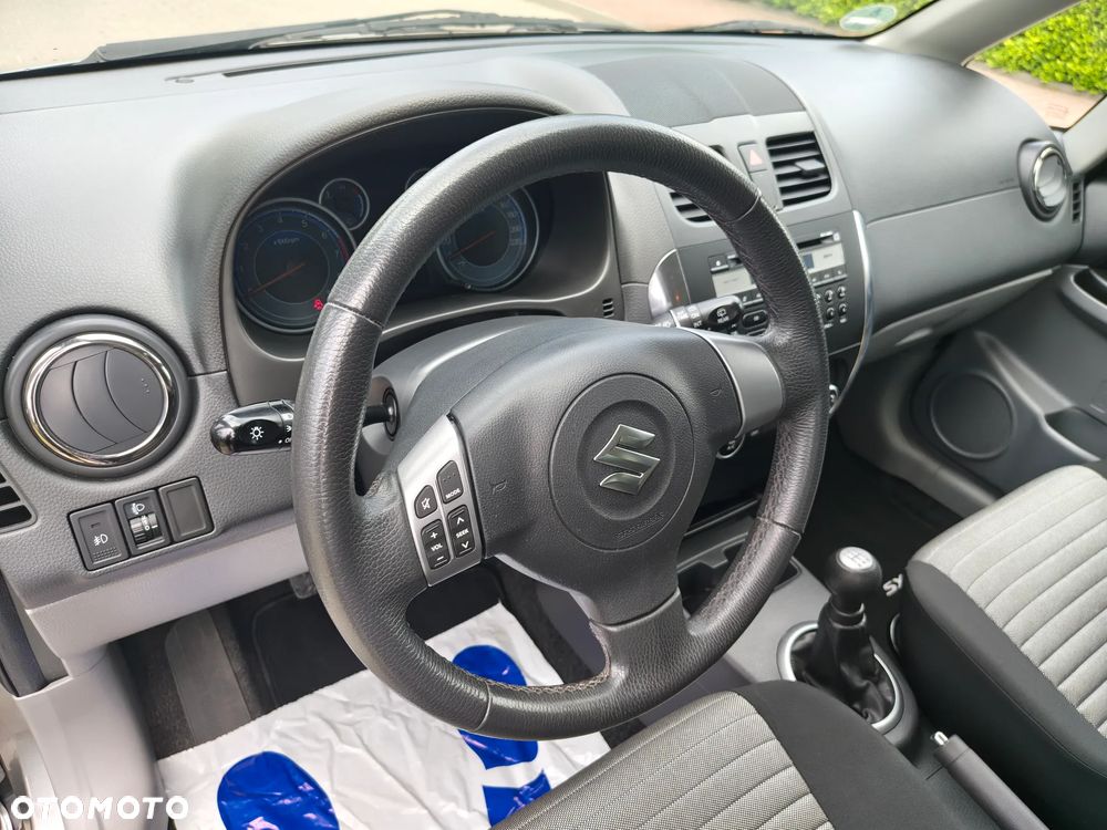Suzuki SX4 1.6 VVT 4x2 Limited - 10