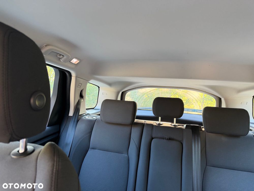 Land Rover Discovery Sport - 6