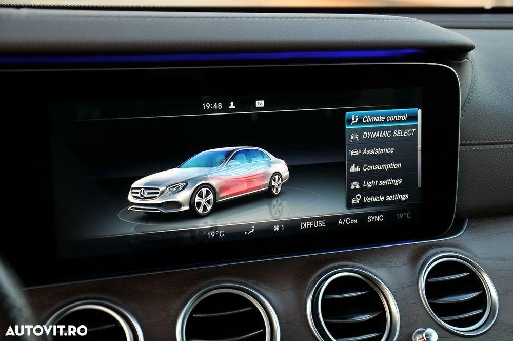 Mercedes-Benz E - 25