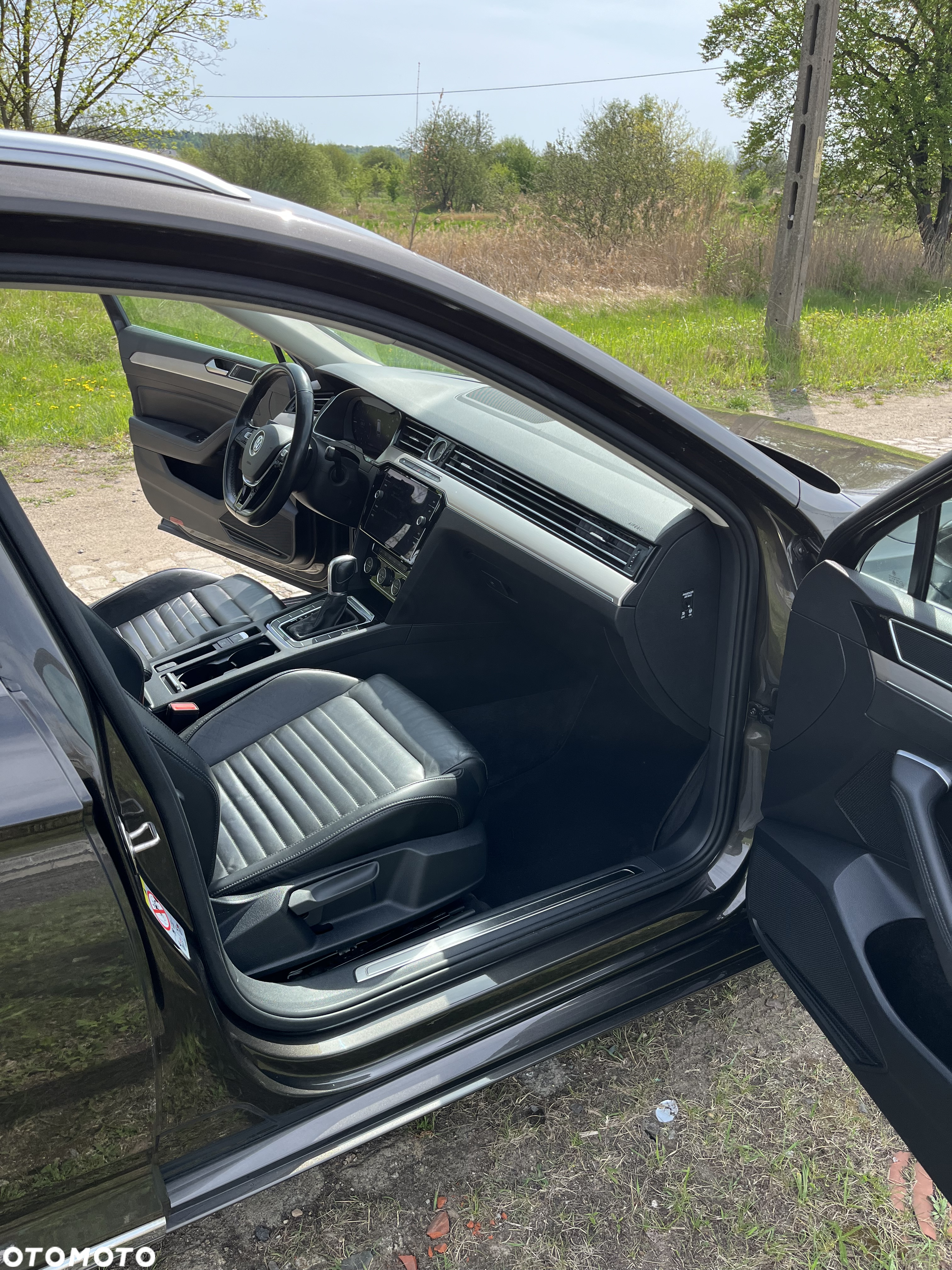 Volkswagen Passat Variant 1.6 TDI SCR DSG Comfortline - 8