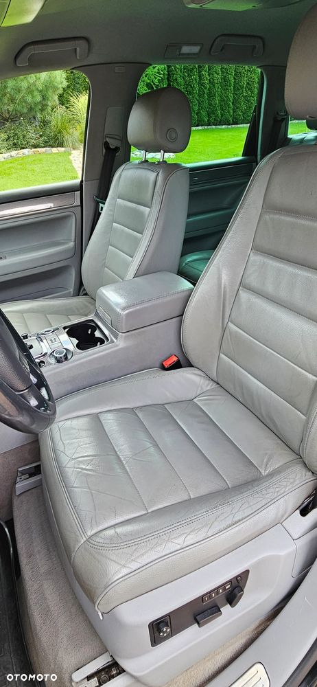 Volkswagen Touareg 3.0 V6 TDI Tiptr - 25