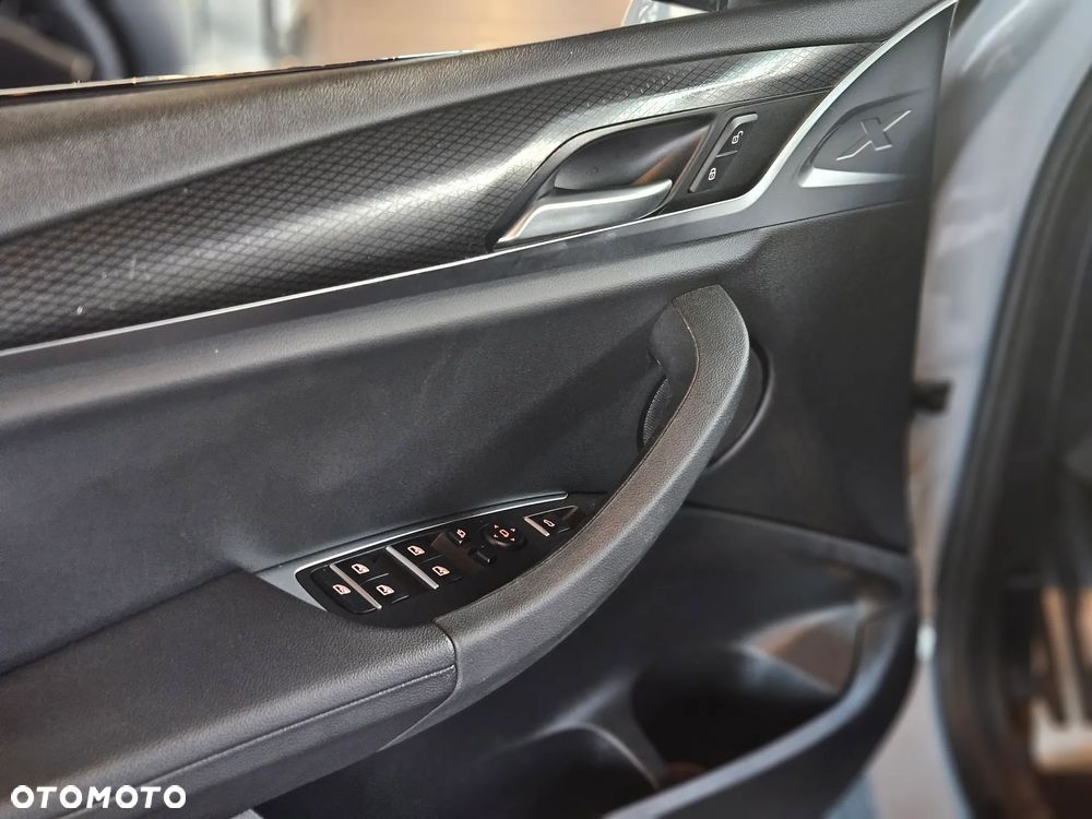 BMW X3 xDrive20d M Sport - 20