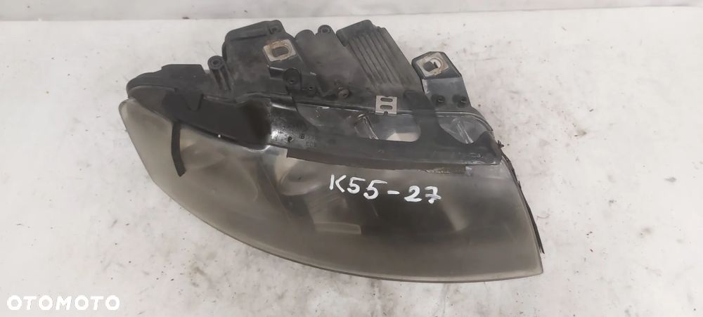 .  LAMPA PRZOD PRZEDNIA PRAWA AUDI A4 B6 CABRIO - 2