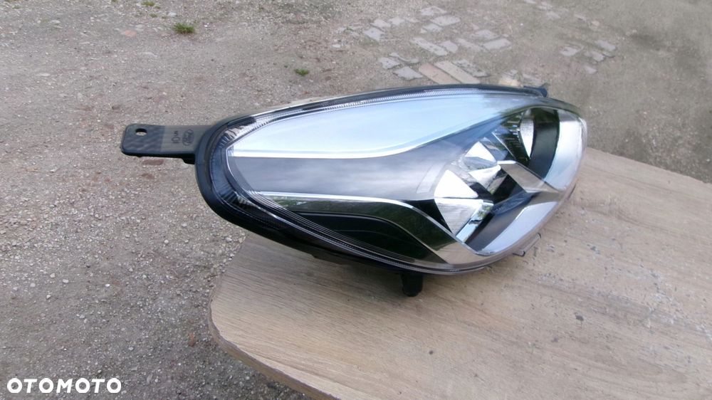 LAMPA PRZEDNIA PRAWA FORD FIESTA MK8 H1BB-13W029-AD - 3