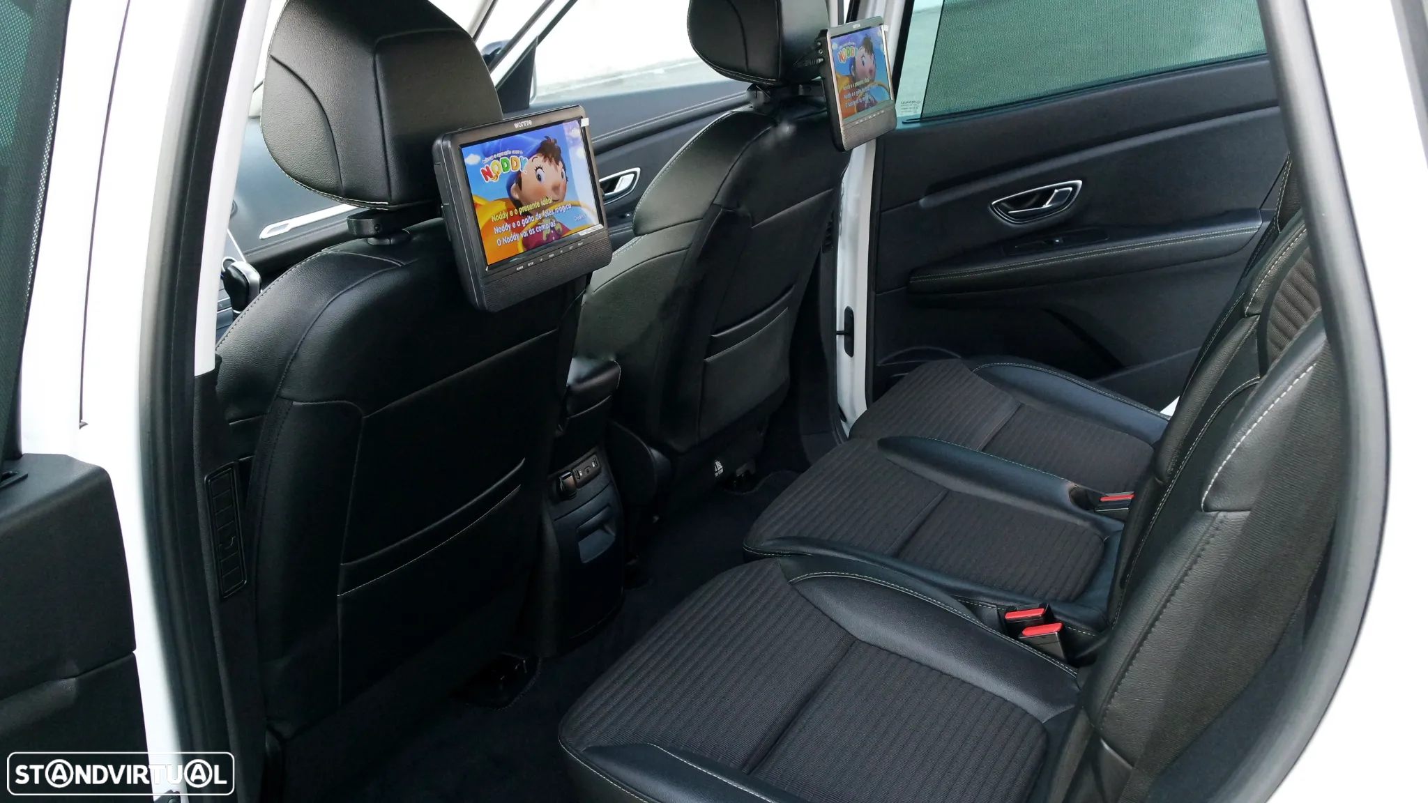 Renault Grand Scénic 1.7 Blue dCi Bose Edition EDC - 32