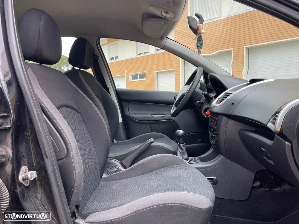 Peugeot 206+ 1.1 Urban - 12