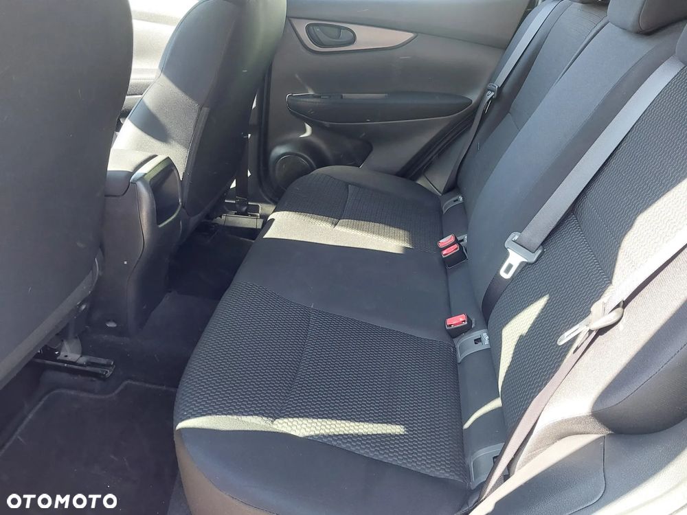 Nissan Qashqai - 14