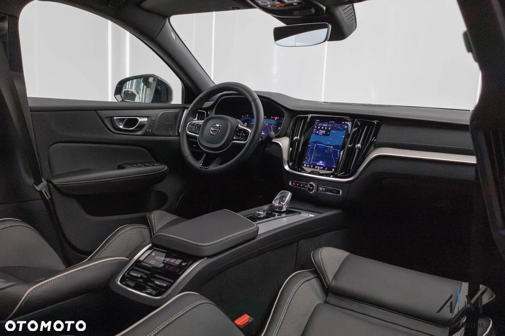 Volvo S60 B5 B AWD Ultimate Dark - 14