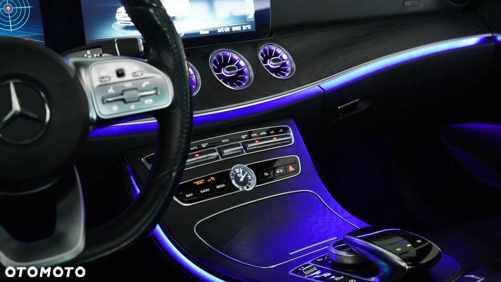 Mercedes-Benz Klasa E 450 4Matic 9G-TRONIC Night Edition - 11