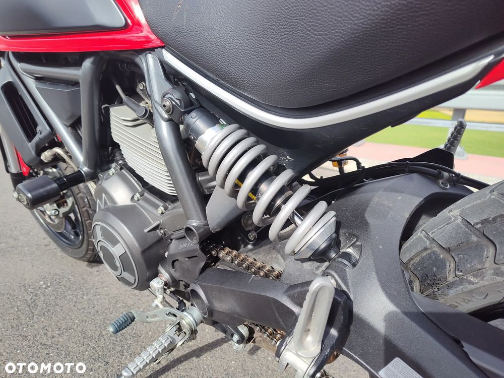Ducati Scrambler - 12