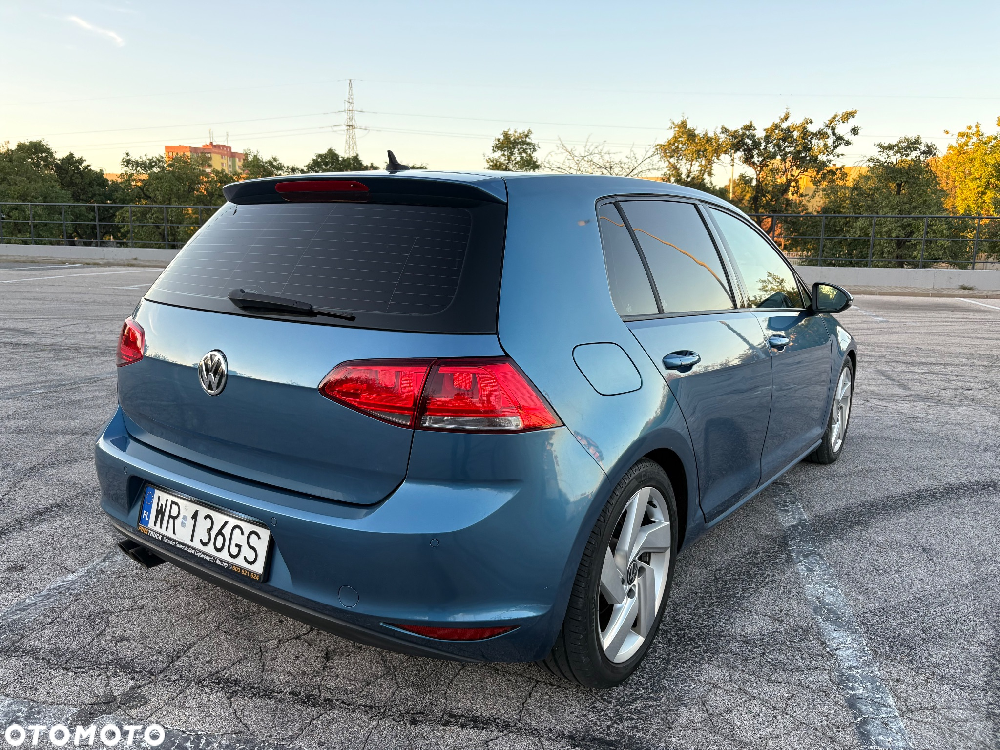 Volkswagen Golf 2.0 BlueTDI 4Motion Comfortline - 6