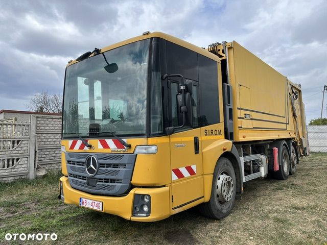 Mercedes-Benz Econic - 1