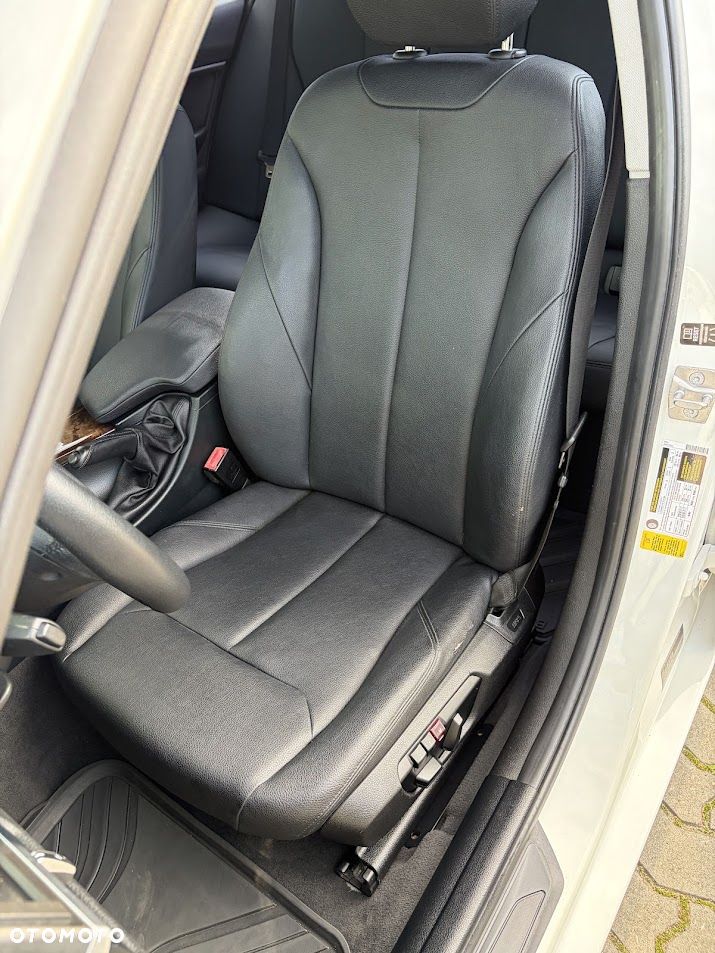 BMW Seria 3 - 25