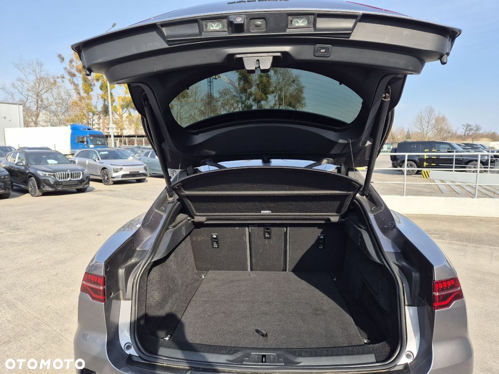 Jaguar I-Pace EV400 AWD HSE - 18