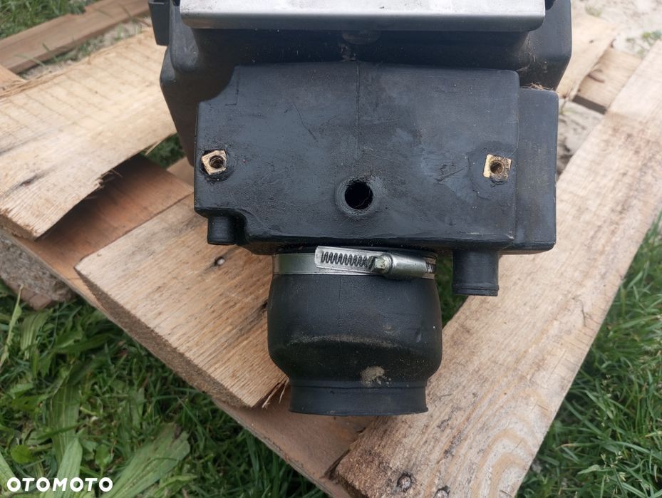Obudowa filtra powietrza KTM LC4 640 króciec filtr plastik airbox G6 - 7