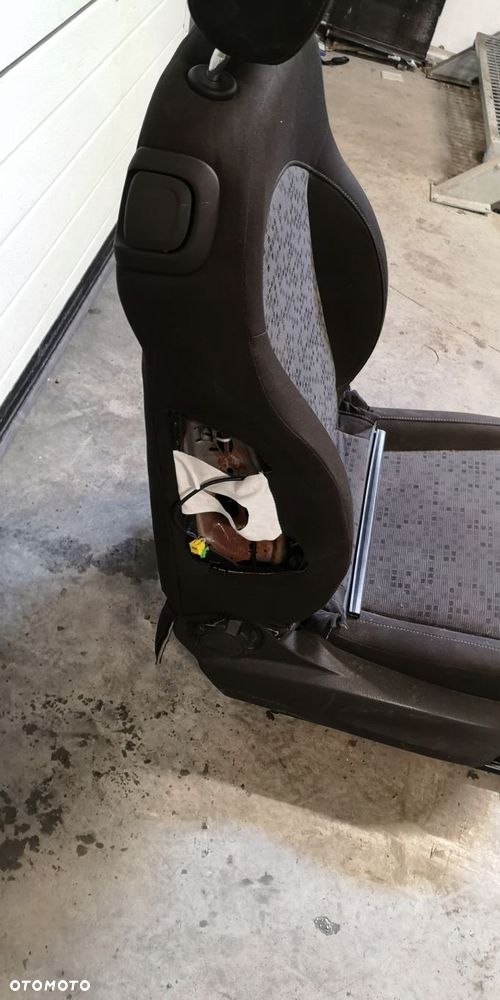 OPEL ADAM SIEDZENIE PASAŻERA EUROPA - 5