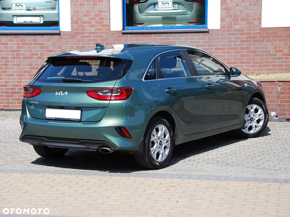 Kia Ceed - 4