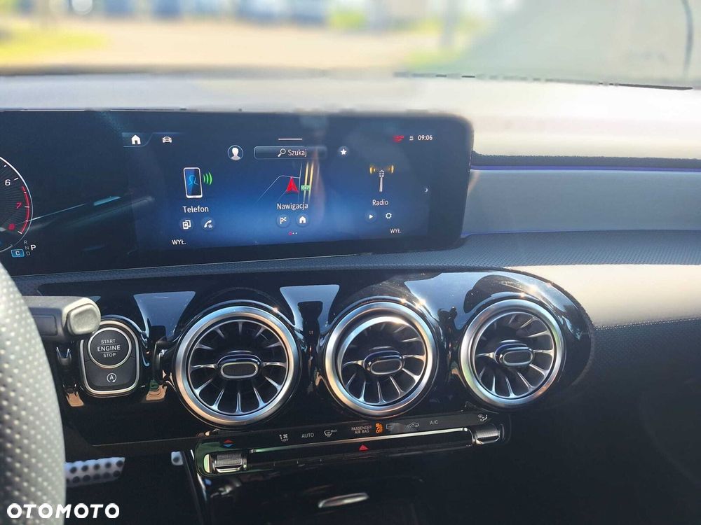 Mercedes-Benz CLA 200 AMG Line 7G-DCT - 19