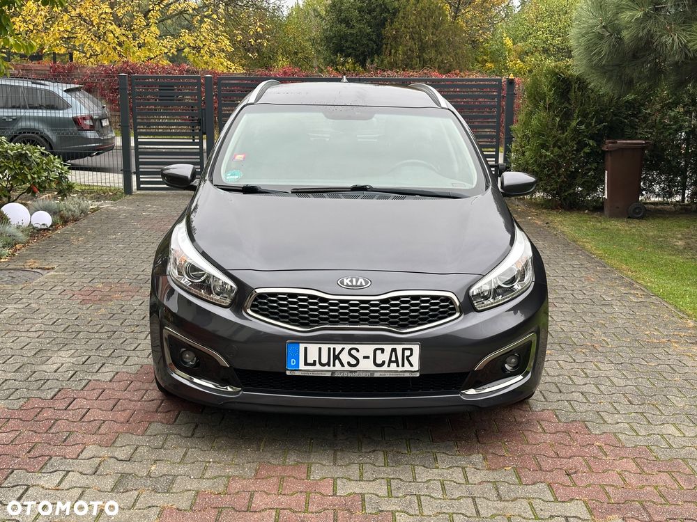 Kia Ceed 1.6 GDI ISG Dream-Team Edition - 34