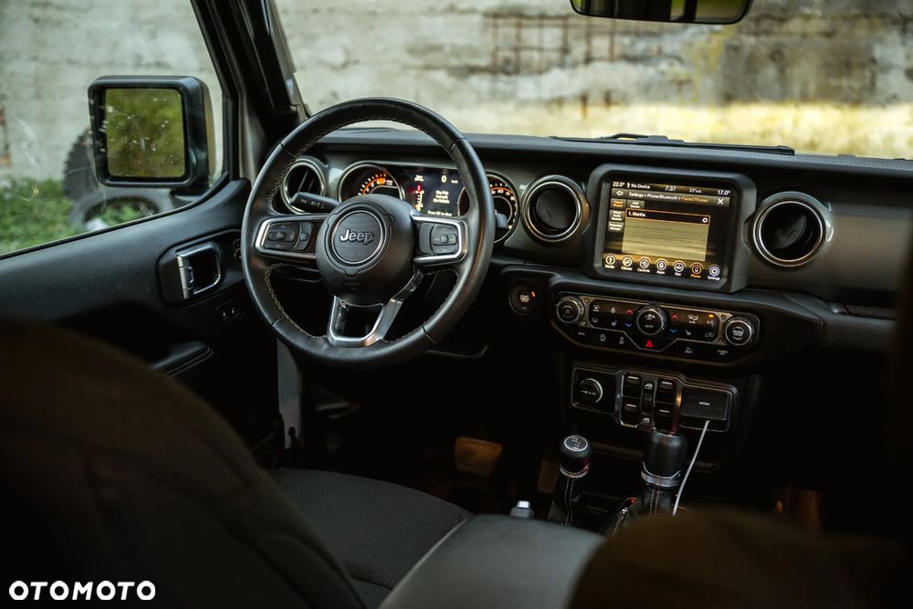 Jeep Wrangler Unlimited 3.6 Automatik Sahara - 18