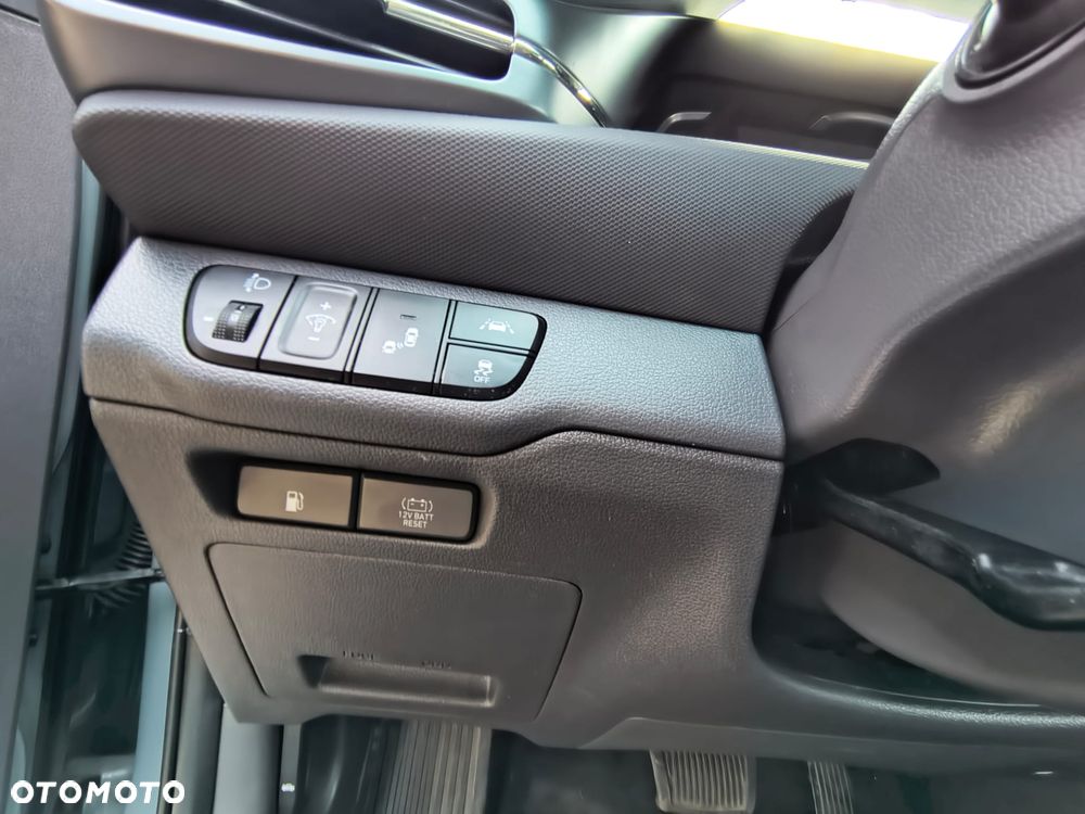 Hyundai IONIQ Hybrid Platinum - 13