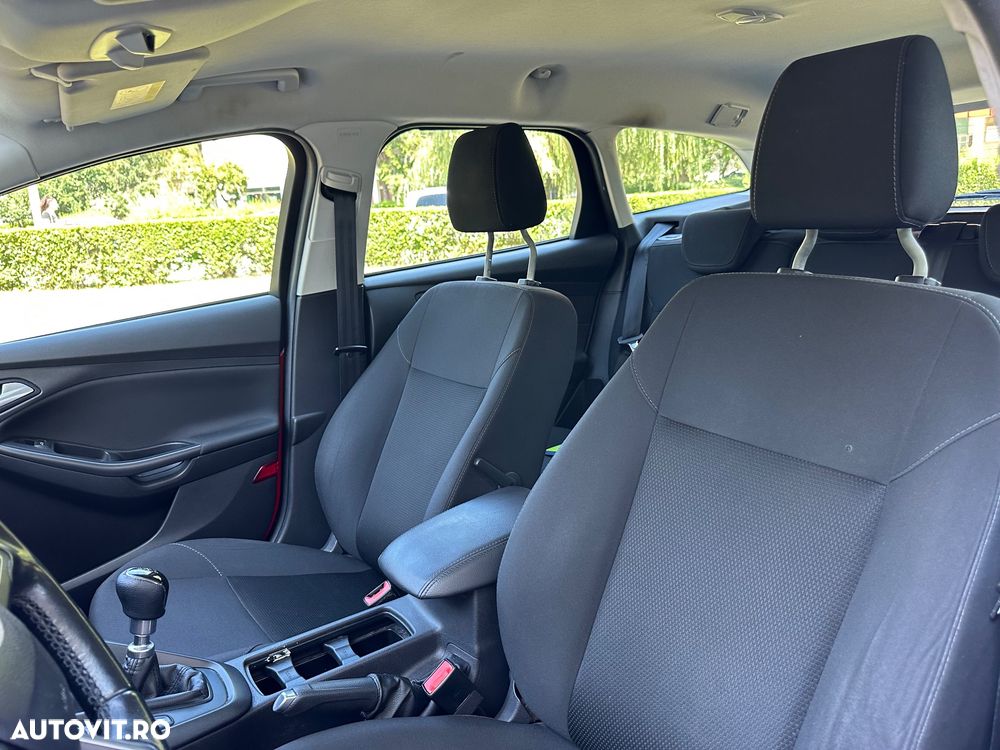 Ford Focus 1.5 TDCi ST-Line - 15