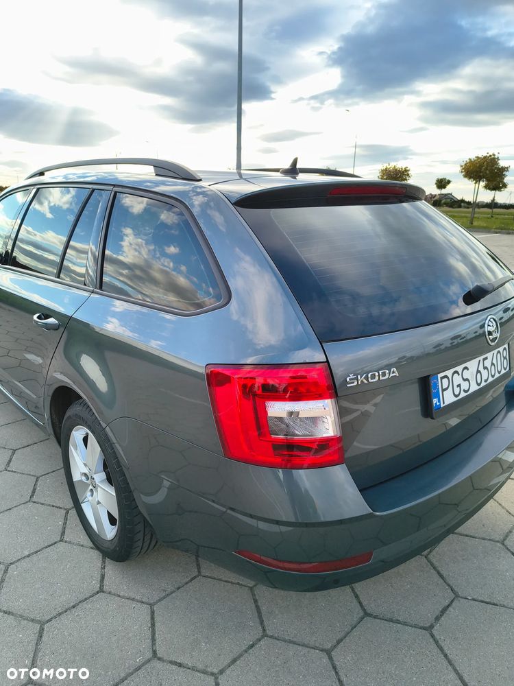 Skoda Octavia 1.5 TSI ACT DSG Ambition - 6