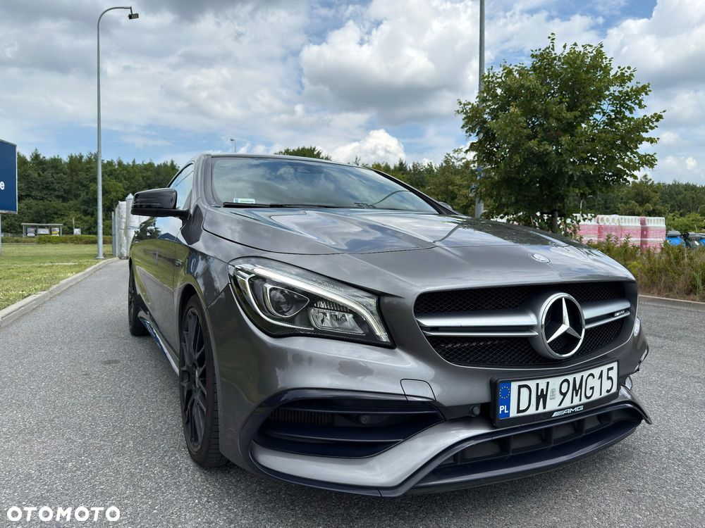 Mercedes-Benz CLA - 11