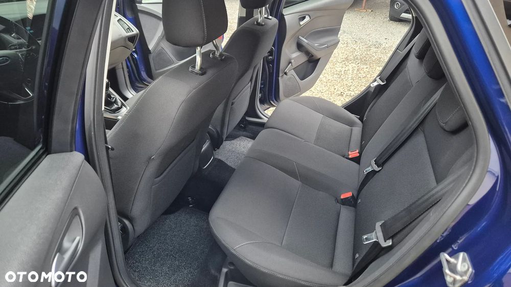 Ford Focus 1.0 EcoBoost Titanium - 25