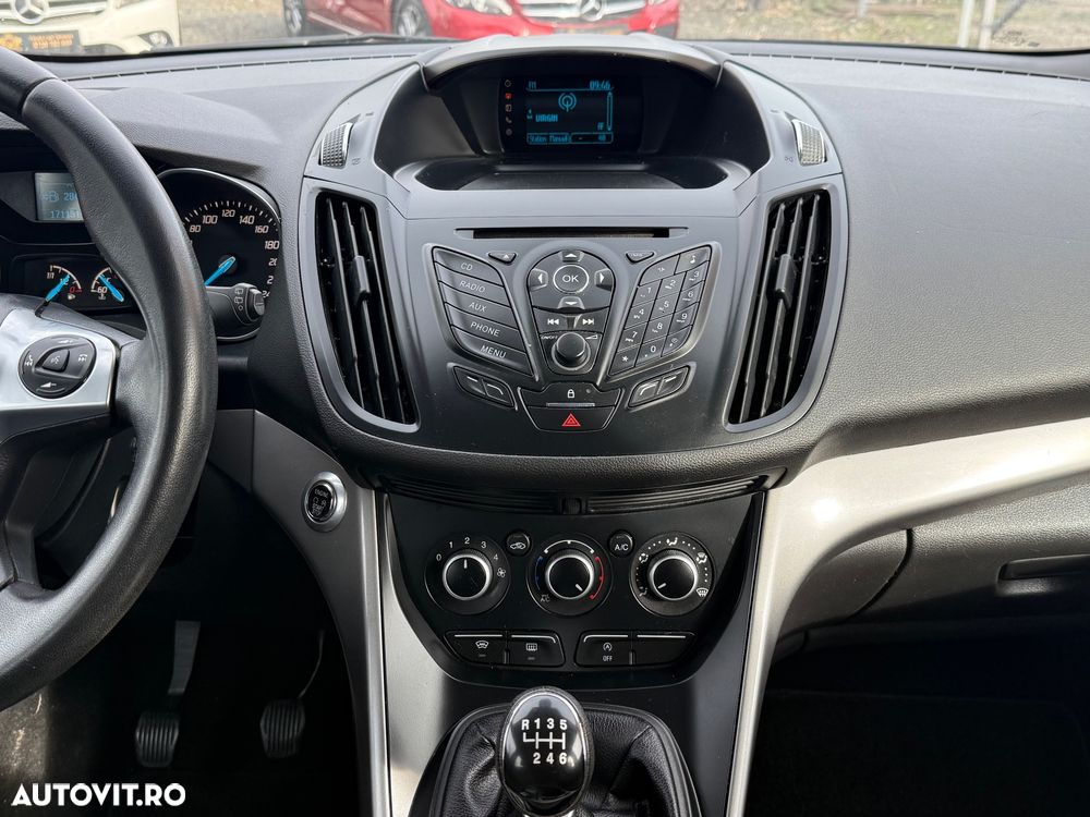 Ford Kuga 1.6 EcoBoost Start Stop 2WD Trend - 14