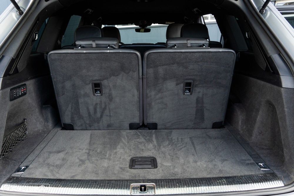 Audi Q7 3.0 V6 TDi quattro S-line Tiptronic - 32