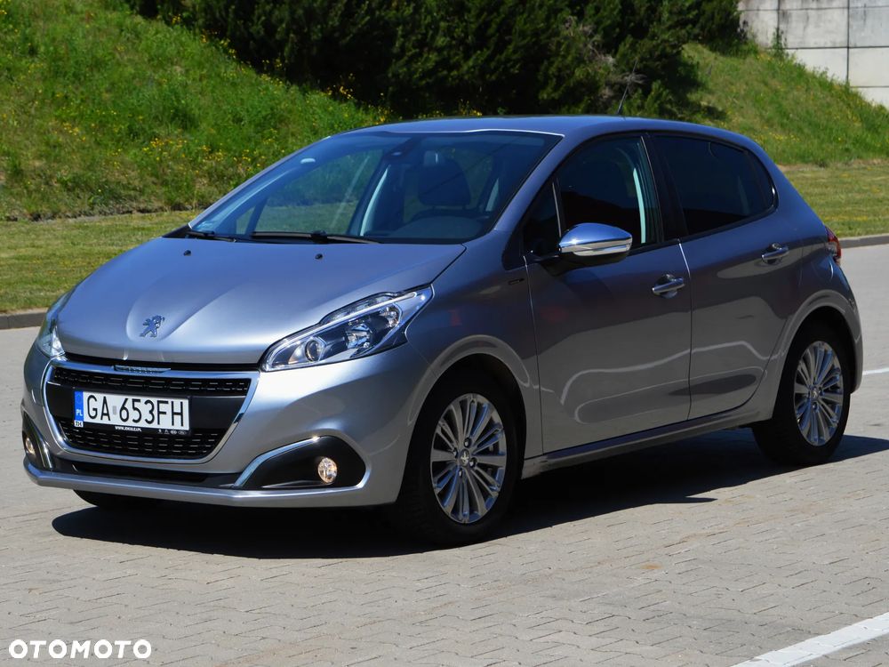 Peugeot 208 1.2 PureTech Allure - 1