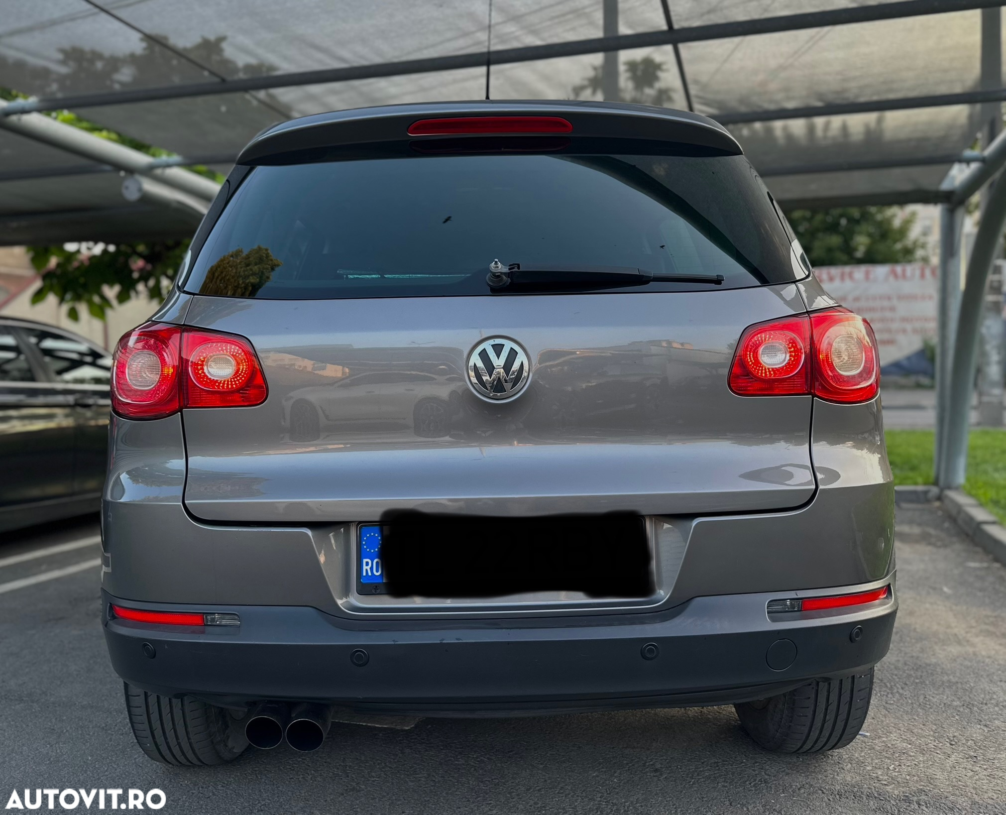 Volkswagen Tiguan 2.0 TDI 4Motion DSG Sport & Style - 3